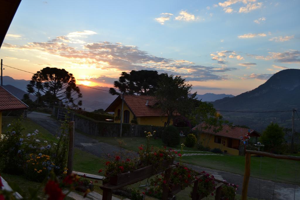 Chales Pedra Do Bau เซาเบนโตโดซาปูไค ภายนอก รูปภาพ